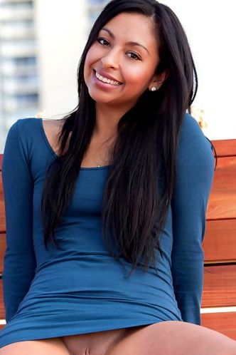 Black haired cutie without panties